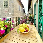 アパート Balcone Fiorito, Nel Cuore Del Centro Storico Di *