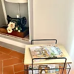アパート Balcone Fiorito, Nel Cuore Del Centro Storico Di