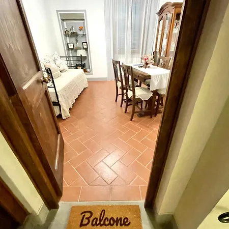 Daire Balcone Fiorito, Nel Cuore Del Centro Storico Di *